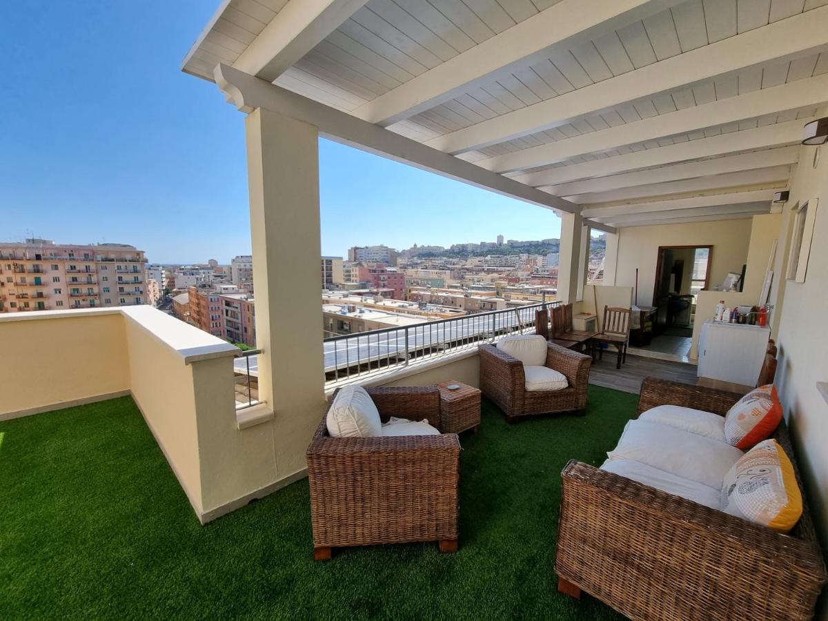 Attico Panoramico Cagliari公寓 外观 照片